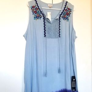 Embroidered sleeveless dress- plus size